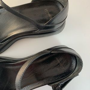 Dansko | Shoes | Dansko Lotus Mary Jane Scallop Leather Black Shoe | Poshmark